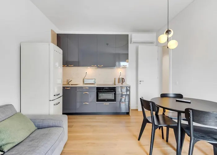 New 2br Fancy Luminous W/ Ac | By Airnest Διαμέρισμα Lisboa