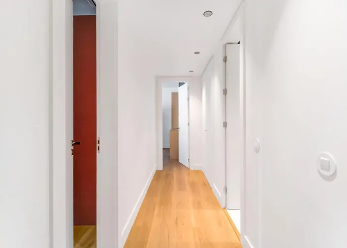 New 2br Fancy Luminous W/ Ac | By Airnest *