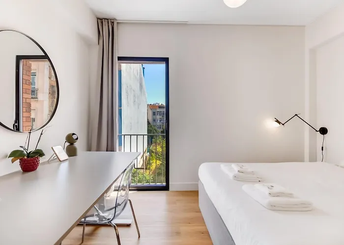 New 2br Fancy Luminous W/ Ac | By Airnest Διαμέρισμα