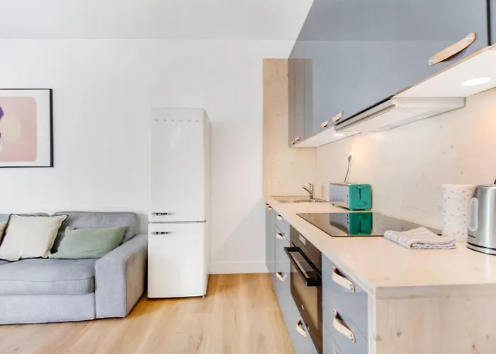 Διαμέρισμα New 2br Fancy Luminous W/ Ac | By Airnest *